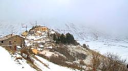 Castelluccio di Norcia si sveglia sotto la neve: ecco il video in time-lapse