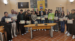 Il Comune di San Giustino  premia gli studenti più bravi