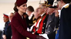 Kate Middleton accoglie l'emiro del Qatar, prima visita di Stato dopo la fine della chemioterapia ma non partecipa al banchetto