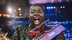 X Factor, chi è Mimì la vincitrice del talent su Sky: ha solo 17 anni ed è stata adottata a 8 mesi