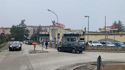 Foligno, assalto nella notte al postamat del centro commerciale di Sportella Marini: ladro ferito nell'esplosione. E' ricoverato