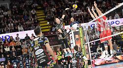 Perugia-Piacenza 3-2, la Sir Susa Vim vince anche questa: successo al tie-break