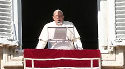Crisi Beko, papa Francesco: "Nessuno tolga il lavoro a chi lotta per mantenerlo". Video