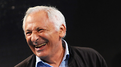 Mogol ospite da Caterina Balivo a La Volta Buona su Rai 1. il poeta della canzone italiana vive in Umbria: "Amo stare qui, questi sono i luoghi di San Francesco"