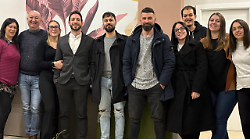 Assisi, imprenditore regala mille euro ai dipendenti per Natale 