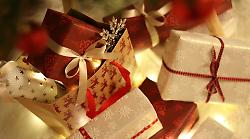 Natale, gli italiani sono i più generosi d'Europa: ecco i regali più gettonati. La classifica
