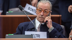 Vittorio Feltri a Belve, tutti i titoli controversi di Libero