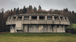 Bunker antiatomici, in Svizzera ce ne sono oltre 370 mila: la legge, i costi, perché sono stati costruiti e come sono fatti
