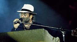 Caruso di Lucio Dalla, chi era il tenore a cui è ispirata la celebre canzone: dal guasto in barca a Sorrento a quella notte all'Hotel Excelsior Vittoria