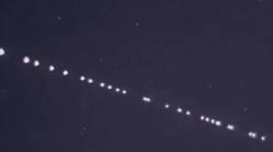 Arezzo, fila di luci in cielo. Sono i satelliti di Elon Musk, quando e come rivederli