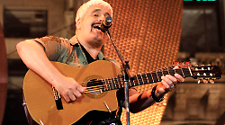 Pino Daniele - il tempo resterà, ecco il docu-film a dieci anni dalla morte del cantante: la carriera, gli amori e la tragica scomparsa 
