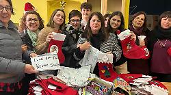 Terni, fa centro l'iniziativa del regalo sospeso. Doni consegnati all'Emporio Bimbi per la festa dell'Epifania