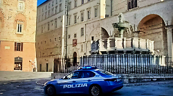 Perugia, studente israeliano accoltellato in centro da un gruppo di giovani: avrebbe provato a difendere una familiare