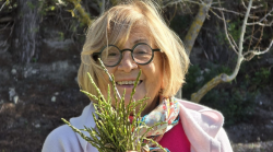 Anna Moroni ospite di Caterina Balivo a La volta buona, chi è: dall'infanzia a Gubbio al successo con La prova del cuoco