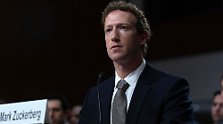 Meta, Mark Zuckerberg elimina il fact-checking da Facebook e Instagram: ecco cosa cambia 