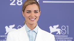  Giusy Buscemi ospite di Caterina Balivo a La volta buona, chi è: carriera e vita privata dell'attrice di Un passo dal cielo 8 