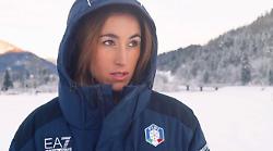 Chi è Sofia Goggia, dal blitz a casa Armani con la mano rotta al rapporto con Federica Brignone