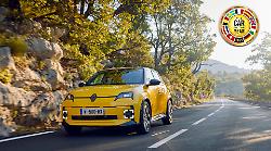 Renault 5 E-Tech Electric e Alpine A290 sono Auto dell'anno 2025: per la Renault è l'ottavo titolo conquistato ed il secondo consecutivo
