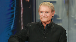 Terence Hill e il motivo dell'addio a Don Matteo e Un passo dal cielo in onda stasera in tv su Rai 1, giovedì 16 gennaio: ecco le parole del figlio 