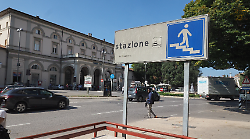 Lavori alla stazione di Fontivegge a Perugia: arrivano le strisce pedonali all'altezza del sottopassaggio