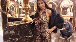 Vip di scena in tivù. La showgirl Sara Tommasi ospite del Salone delle Celebrità da Federico Fashion Style