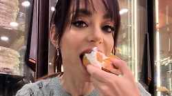 Debora Massari a Masterchef nella temuta sfida di pasticceria, chi è la figlia di Iginio: "può essere un limite portare questo cognome"