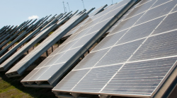 Comunità in rivolta contro il mega impianto fotovoltaico: "No alla speculazione"