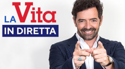La vita in diretta oggi in tv lunedì 10 febbraio su Rai 1: Alberto Matano racconta Sanremo con le inviate speciali Ema Stokholma e Barbara Foria