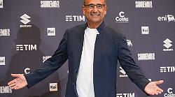 Carlo Conti, arriva la dichiarazione inedita sul Festival di Sanremo 2025 a La Vita in Diretta, martedì 11 febbraio: "C'è una sorpresa inimmaginabile"