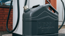 Dipendente del Comune nei guai per una tanica di gasolio presa per sé: a processo per peculato