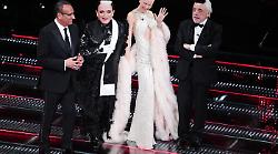 Share Sanremo 2025, boom di ascolti anche nella seconda serata: i dati sugli spettatori e il confronto con Amadeus