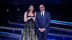 Share da record a Sanremo 2025, è la serata cover più vista di sempre da quando esiste Auditel. I dati sugli spettatori