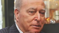 Addio a Santi Menchetti, è morto a 83 anni il fondatore dell'azienda e padre di Marco e Corrado