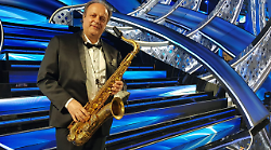 Sanremo, il veterano dell'orchestra Rai: "E' stato il mio ultimo festival". Santucci (sax) tra canzoni in gara e ricordi