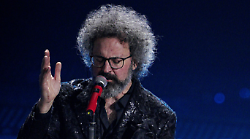 Assisi, all'anteprima del Cortile di Francesco Simone Cristicchi in concerto