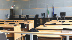 "Atti sessuali su figlia di 3 anni nella piscina di gomma": l'accusa cade, padre assolto. Ma condannato per pedopornografia
