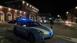 Sorpresi in auto con merce rubata: denunciati una donna e due uomini