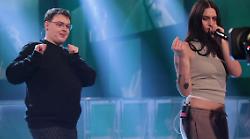 Carlos Diaz Gandia show a Che tempo che fa, balla Chiamo io chiami tu. Nuove coreografie in arrivo? Gaia annuncia le tracce del disco