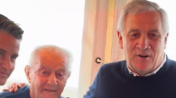 Carlettolife e Faustino incontrano Antonio Tajani e il ministro condivide il video sui social: "Viva i nonni, colonna portante della società"
