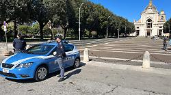Assisi, aggredisce il compagno del fratello fuori dalla scuola. Denunciato 19enne 