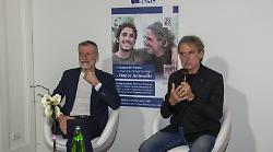Terni, il Premio "Io Sono Una Persona Per Bene" consegnato a Franco Antonello: PalaSì! sold out per l'esponente dell'associazione "I Bambini delle Fate"