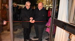 Terni, apre biblioteca al posto della storica rosticceria di Benito. Realizzato il progetto di don Franco