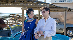 Champagne - Peppino di Capri stasera in tv lunedì 24 marzo su Rai 1: trama e cast del film sulla vita dell'artista