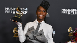 Doechii è la rapper di cui tutti parlano.  Storia dell'artista della hit virale Anxiety: dalle registrazioni nella sua camera alla vittoria ai Grammy