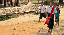Terremoto devastante in Myanmar. Scossa di magnitudo 7.7. Si temono migliaia di morti e dispersi. Bambini tra i sepolti. Vittime anche in Thailandia. Il video del grattacielo che crolla