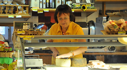 Linda va in pensione e dopo 72 anni Marconi La Bottega di Panicale cambia gestione: "Qui ho passato tutta la vita"