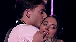 L'amore tra Mariavittoria Minghetti e Tommaso Franchi resiste: il legame nato al Grande Fratello si consolida tra Roma e Siena