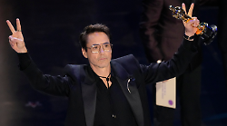 Robert Downey Jr compie 60 anni: quando un panino di un famoso fast food gli salvò la vita 