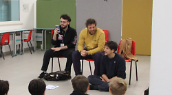 Sorpresa a Perugia, gli Eugenio in Via di Gioia cantano a scuola con i bambini prima del tour L'amore è tutto. Il video