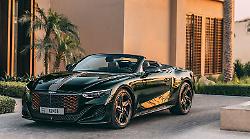 A Dubai debutta la Batur Convertibile: se ne faranno solo 16, sotto il cofano il W12 Bentley da 750 Cv